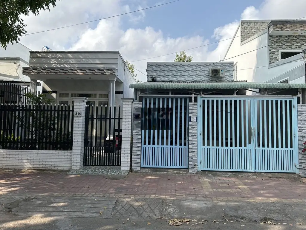 Nhà Phường 8 Vĩnh Long