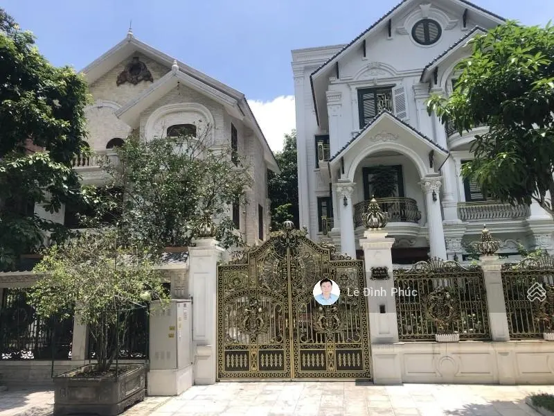 Biệt thự đẳng cấp, 286m2x4T, MT 13m, vị trí đắc địa, vỉa hè 2 bên, đường ô tô tránh, 39 tỷ