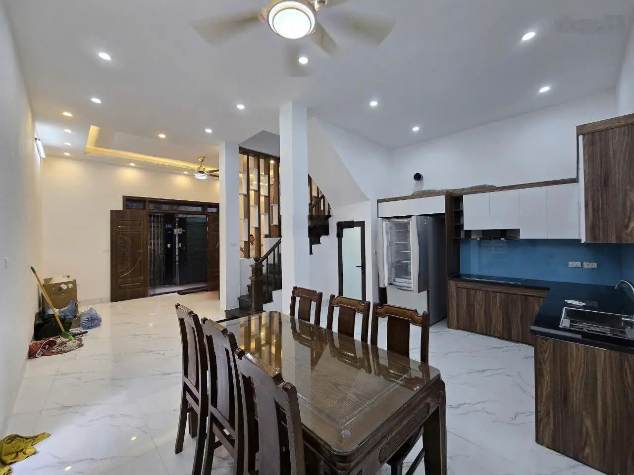 Bán nhà riêng Mỹ Đình, Lê Đức Thọ, 42m2, 5 tầng mới đẹp ở ngay, trước nhà rộng 3m, cách ô tô 50m