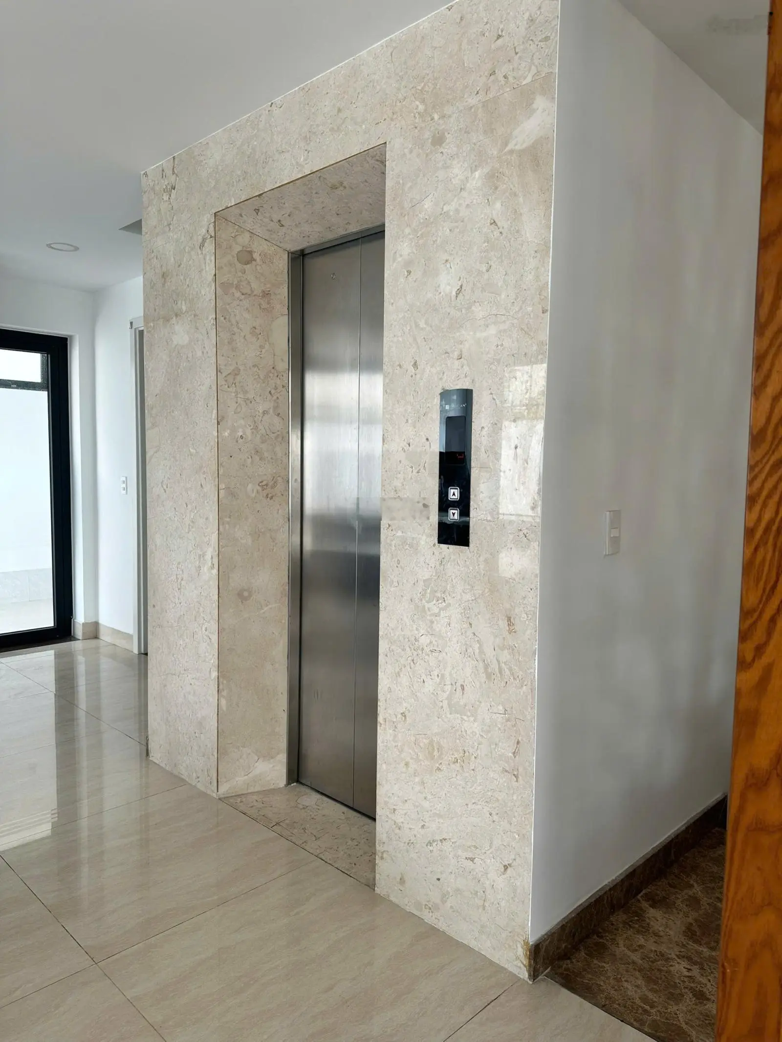 Bán biệt thự siêu đẹp view lm81 an phú, quận 2