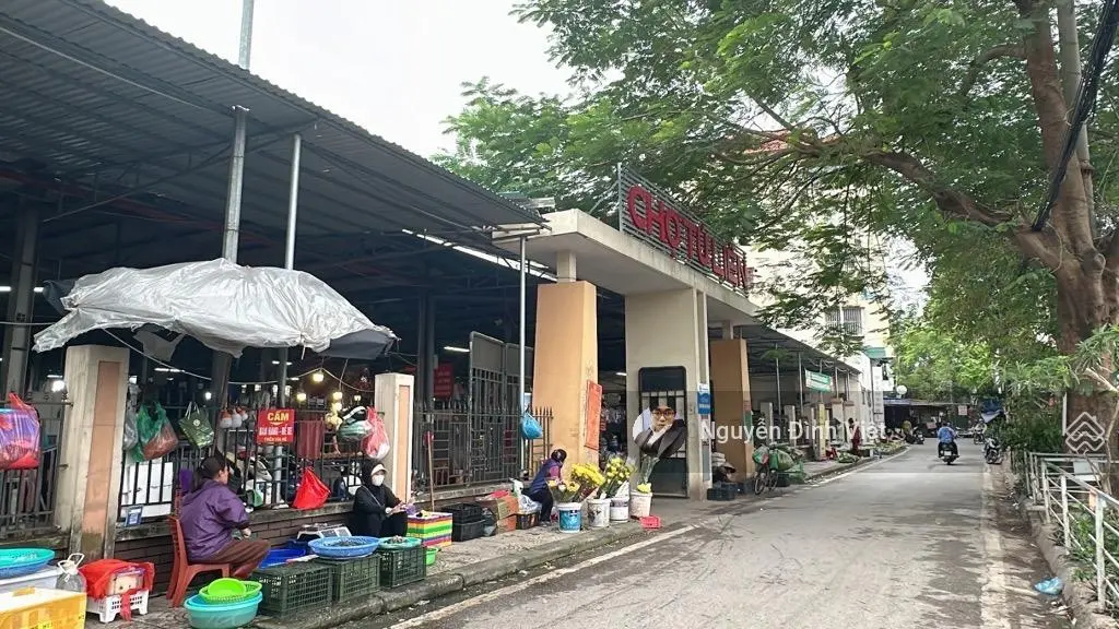 Âu Cơ - Tứ Liên - Tây Hồ, 4 tầng, mặt tiền 4m, ngõ thông tứ phía thuận tiện.