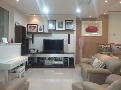 Ngang khủng! 18x40m - Mặt tiền Nguyễn Thông, Phường 7, Quận 3 - giá 230 tỷ