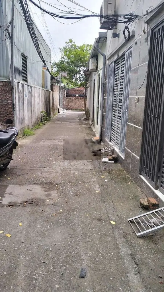 Chính chủ bán nhà 45 m2 thang máy ô tô vào nhà
