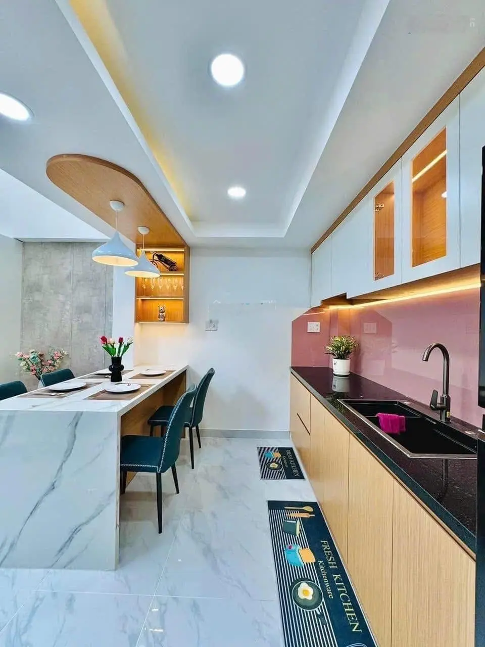 Giảm sâu 300tr nhà Lê Quang Định - 57m2 - Shr - đang thuê 25tr/ tháng