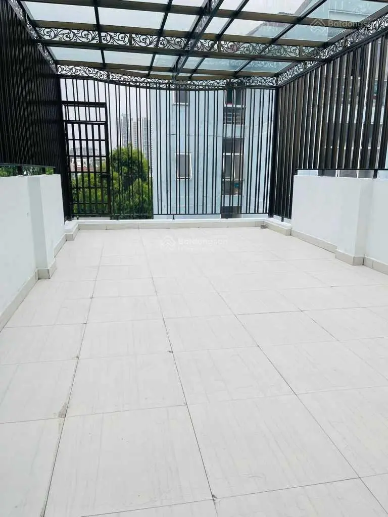 Bán tòa chung cư mini mới tinh - 26 phòng cho thuê - gần đại học Hà Nội. 8 tầng - 83m2 - giá 19 tỷ