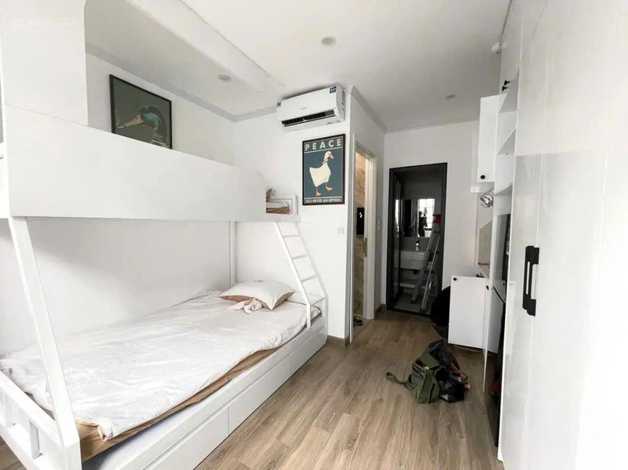 44m2 x 6 tầng thang máy, mặt tiền 7m, Bạch Mai, rất gần mặt phố, ngõ vào 2m5, 10 phòng ngủ