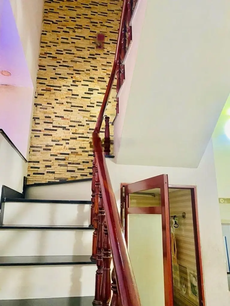 Bán Nhà Hẻm 6m - 4 Tầng , Giá : 5,1 Tỷ . Đường Bình Trị Đông , Quận Bình Tân 0914 443 ***