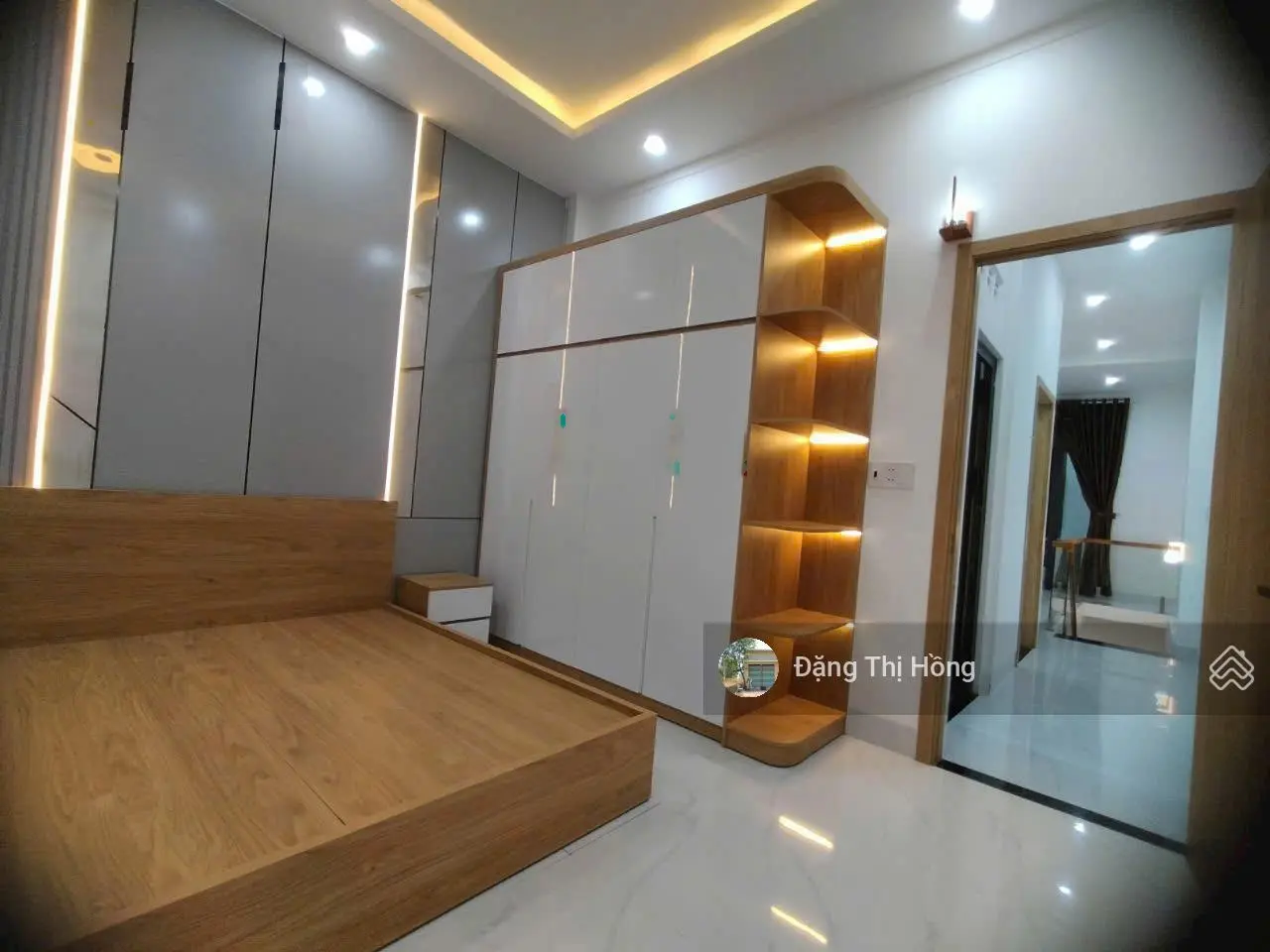 Nhà cần bán ngay đầu đường Phan Văn Đối ngay sau chợ Bà Điểm ra QL 1A 2p, SHR, đang cho thuê 8tr/th