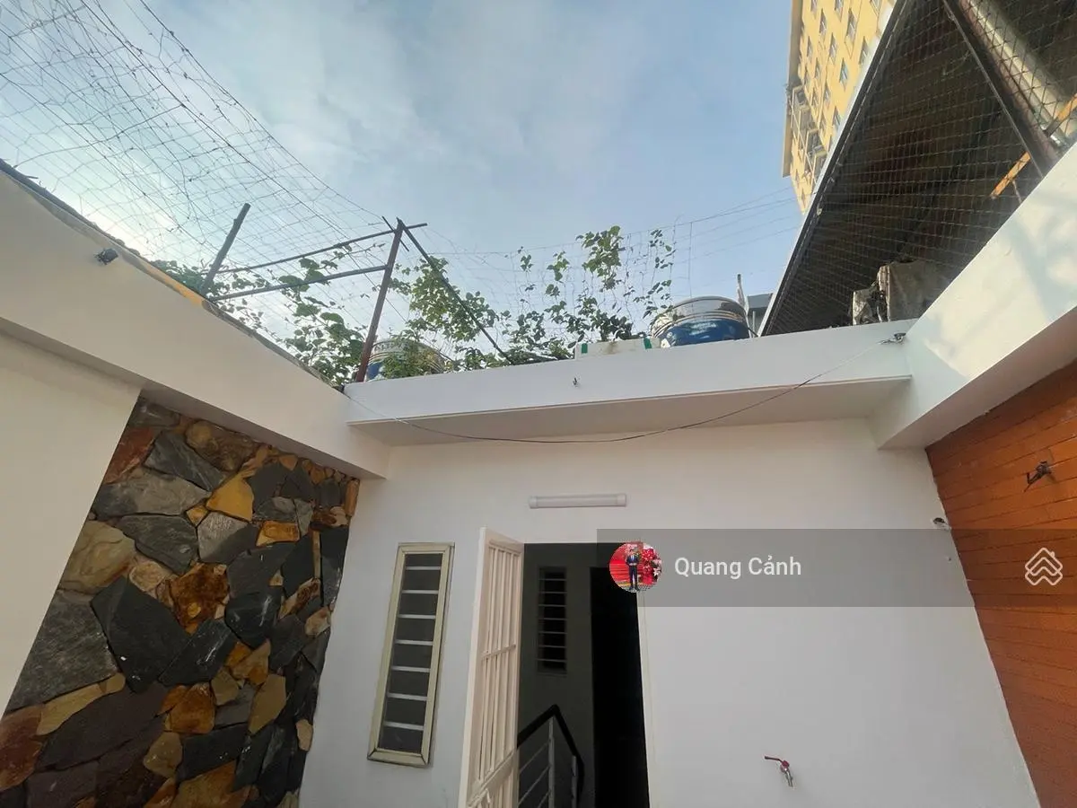 Trung tâm cầu giấy - sát phố lê văn lương (100m) - trước nhà thoáng sáng - tiện ích ngập tràn!