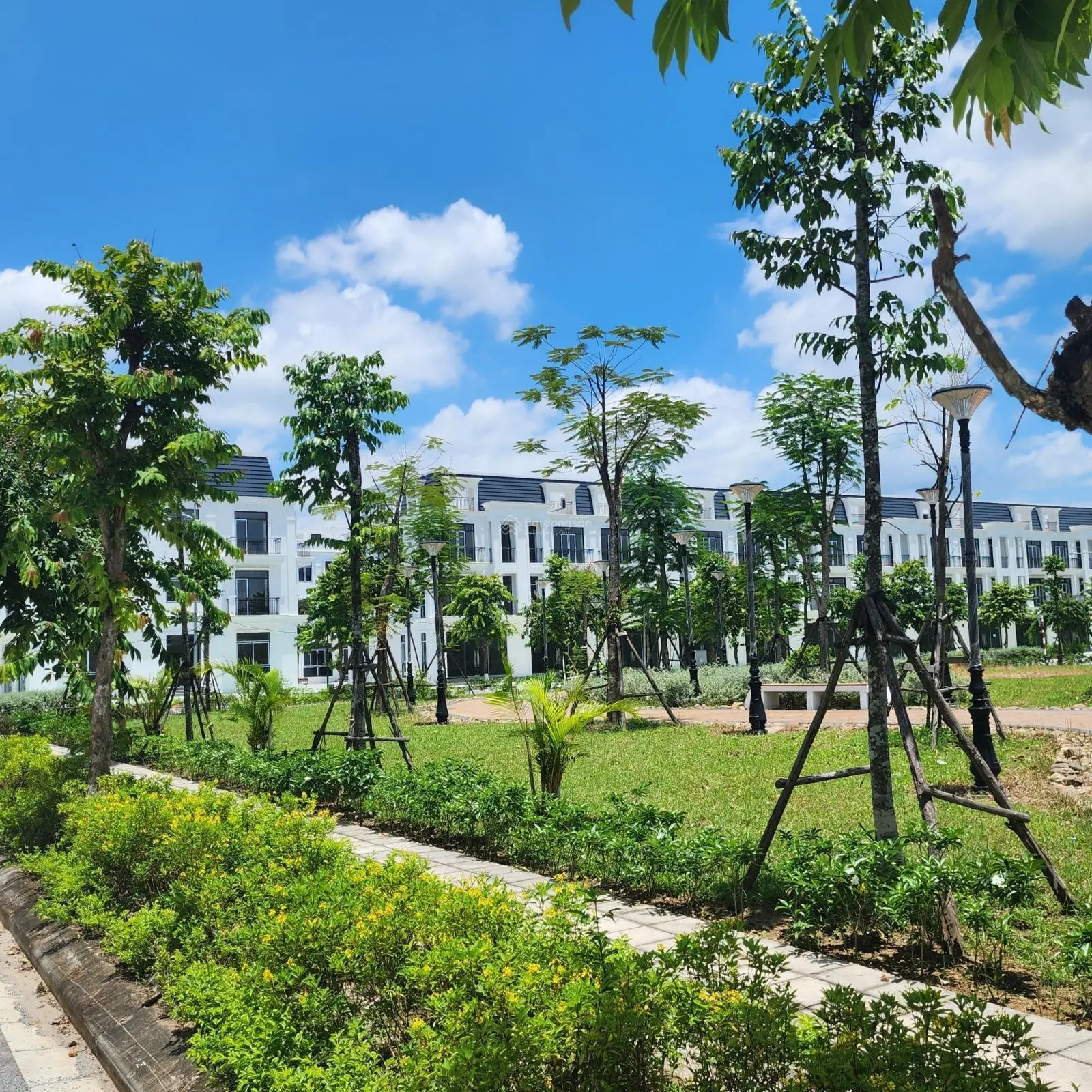 Biệt thự hoa hậu BT6 được mệnh danh là biệt thự đẹp nhất dự án, tiến độ 15%, liên hệ 0986 585 ***