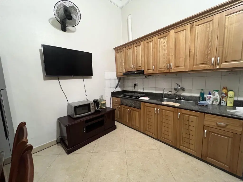 BÁN NHÀ THUỴ KHUÊ Ô TÔ đỗ cổng _ 20m RA PHỐ_ 3 bước ra hồ 60m2_ 3 tầng_ 3 thoáng_ chỉ 12.6 tỷ