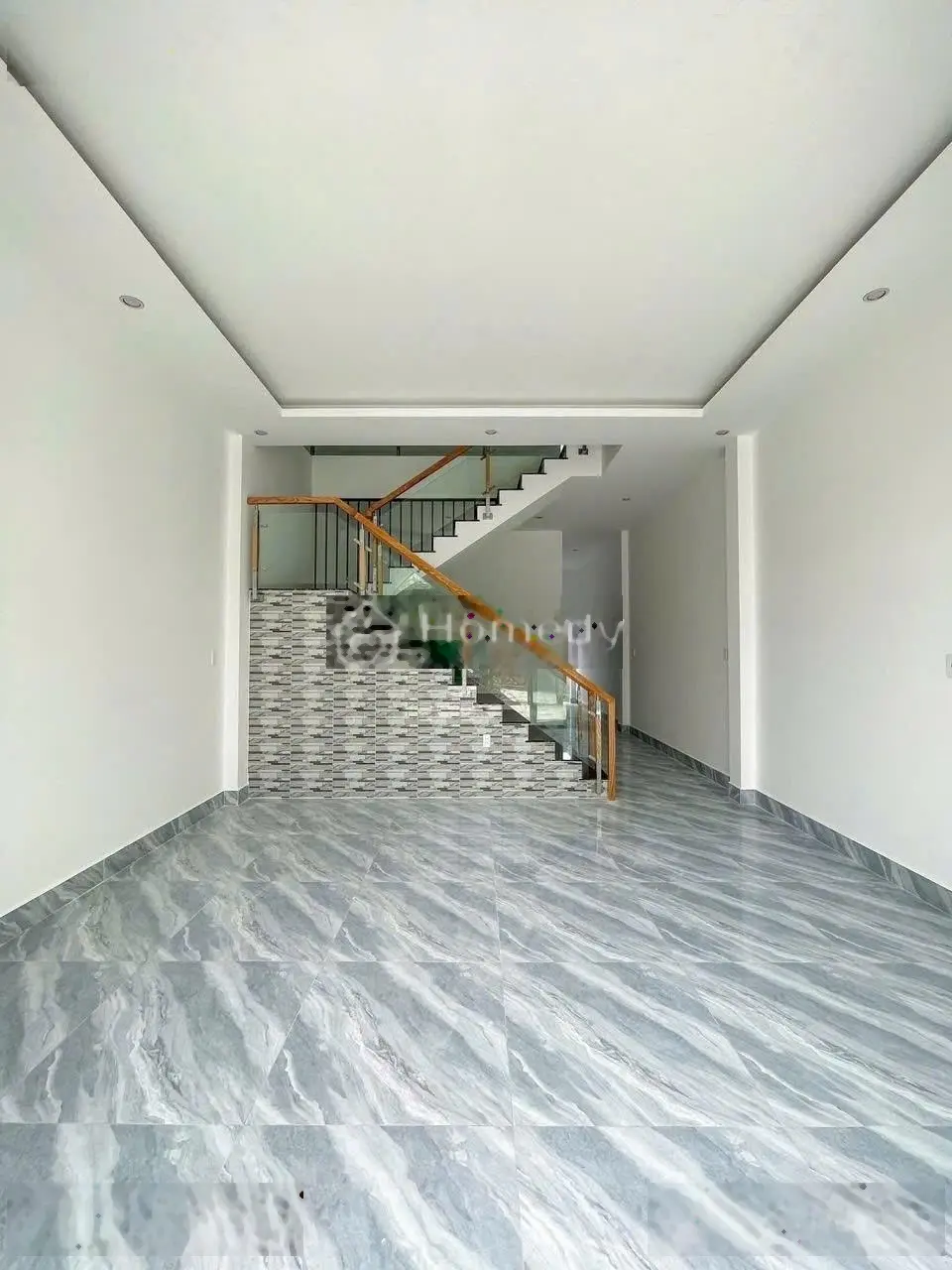 Chủ cần tiền giảm giá sốc 200tr bán nhà lầu giấp đường Đồng Khởi