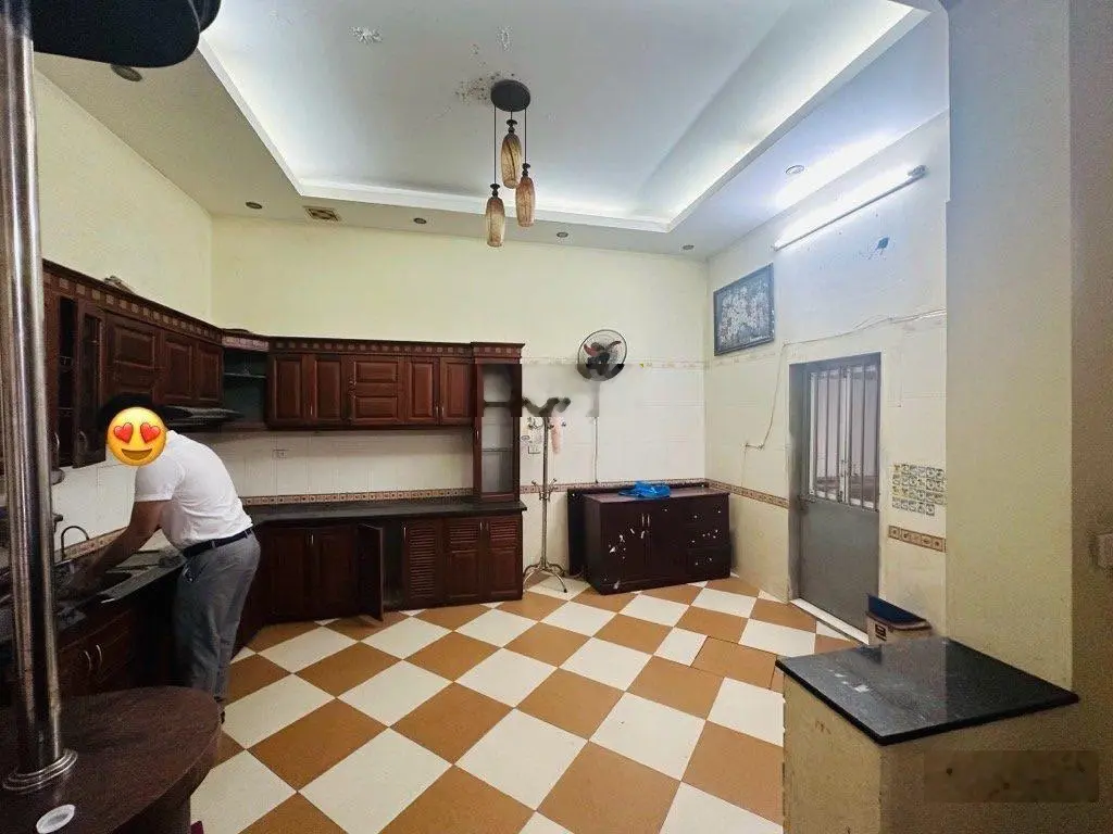 Nhà 2 ô tô tránh, mạc thái tổ, sát Trung Kính lớn, 60m2 mặt tiền 5m phân lô, vỉa hè rộng, 21 tỷ 200