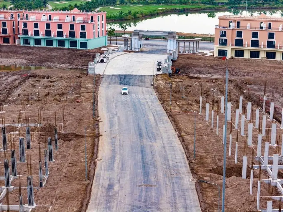 Biệt thự song lập hoàng gia 8 view hồ siêu rộng có chiết khấu 12%