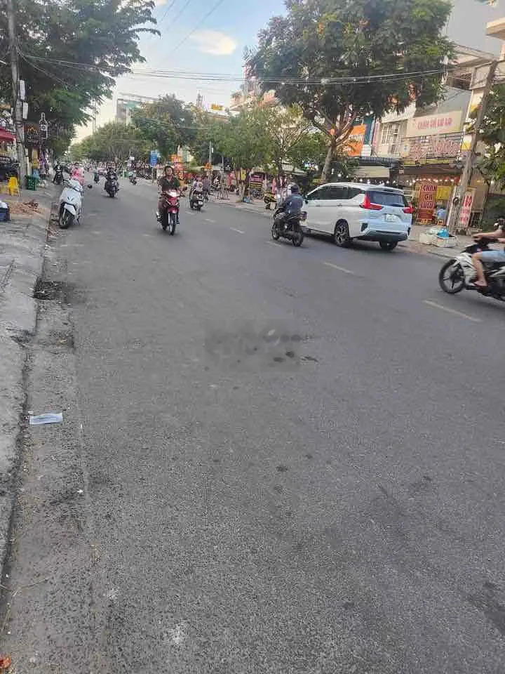 NHỈNH 2TY KIỆT TÔN ĐẢN OTO VÀO TẬN NƠI