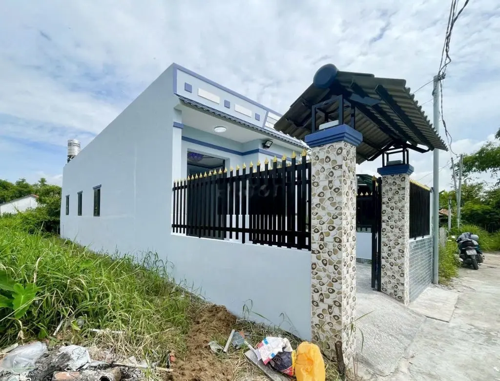 Bán nhà 78m2 hẻm oto cách Coop mart Cần Giuộc 3km