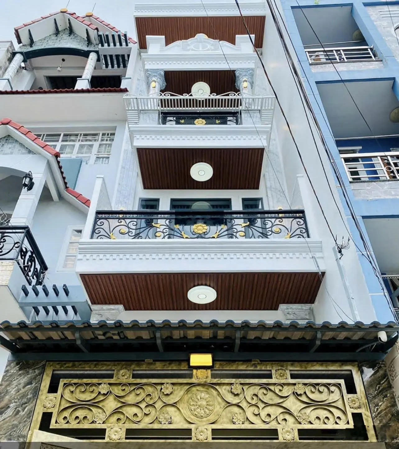 Nhà mới xây 2022, BTCT 5 tầng, thang máy, hẻm 6m