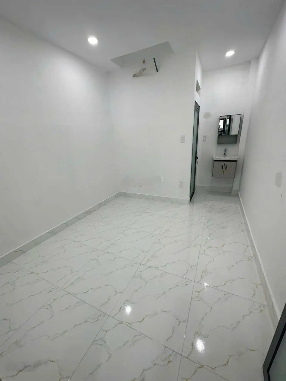(6,x tl) nhà cao thắng, 2 lầu mới đẹp, 3,2m x 14m, 40m xd, hẻm rộng rãi..!