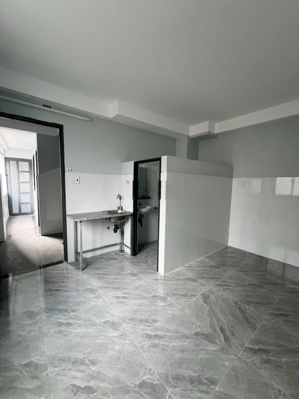 Cần bán nhà mặt tiền Quốc Lộ 13 phường 26, quận Bình Thạnh (4x40m) giá chỉ 35 tỷ còn TL