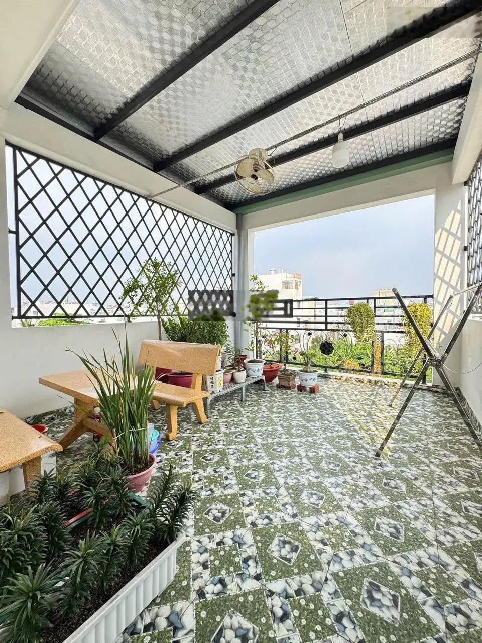 Tôi chủ không tiếp cò, bán gấp 130m2 nhà 1 trệt 2 lầu cuối Bình Dương - đầu Bình Phước