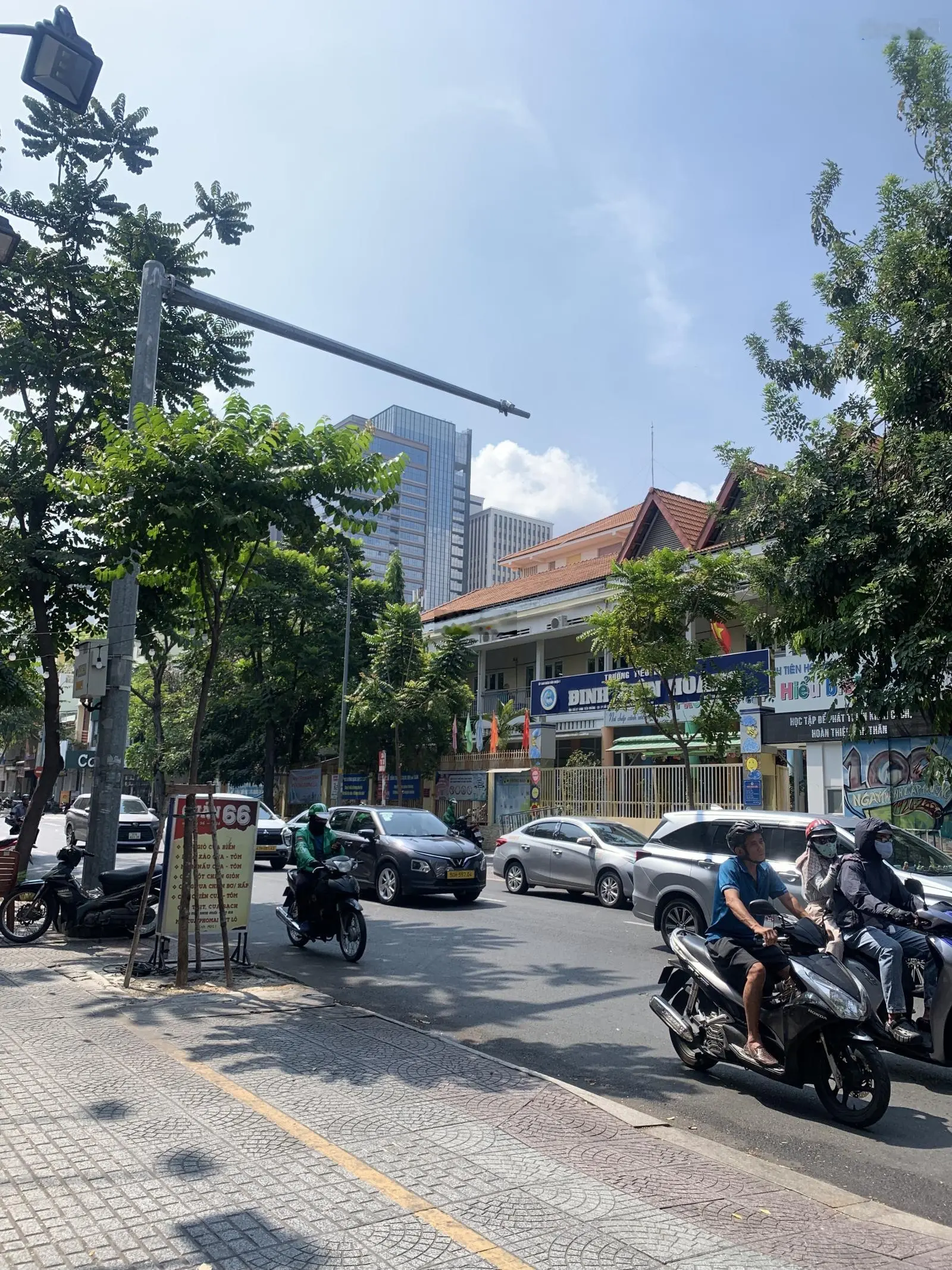 Nhà Mặt Tiền Nguyễn Văn Thủ Quận 1, Khu Vực Lõi Kinh Doanh 38m2 x 4 Tầng, Sổ Đẹp, Chỉ 16.5 Tỷ