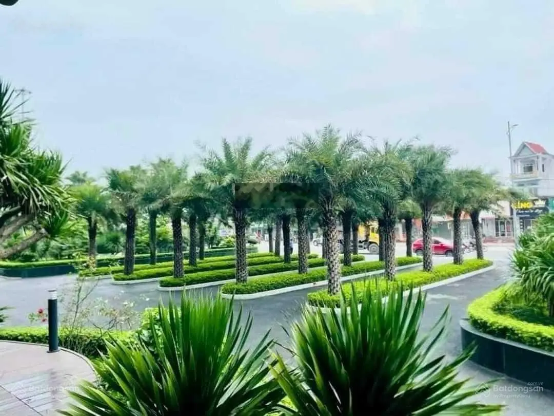 Cần bán gấp căn hộ 2 phòng ngủ 72m2 đang cho người nước ngoài thuê 25tr/ 3 tháng