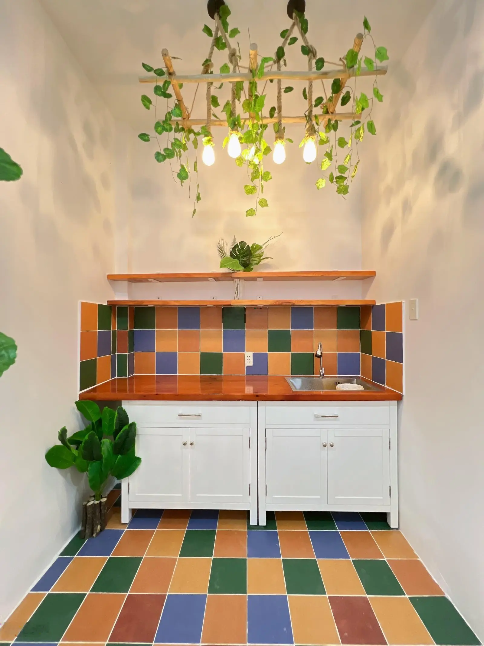 Bán Nhà Q7 shr hỗ trợ ngân hàng 6,5m x 7,5m njaf 2 tầng 2pn , 2wc nt như hình 4,2 tỷ kế phú mỹ hung