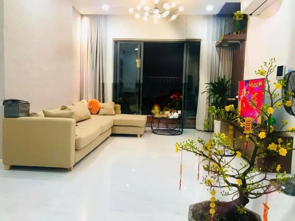 Cần bán gấp căn 3 phòng ngủ chung cư D-VELA . Giá chỉ : 2.9 Tỷ ( Cam kết giá tốt nhất dự án )