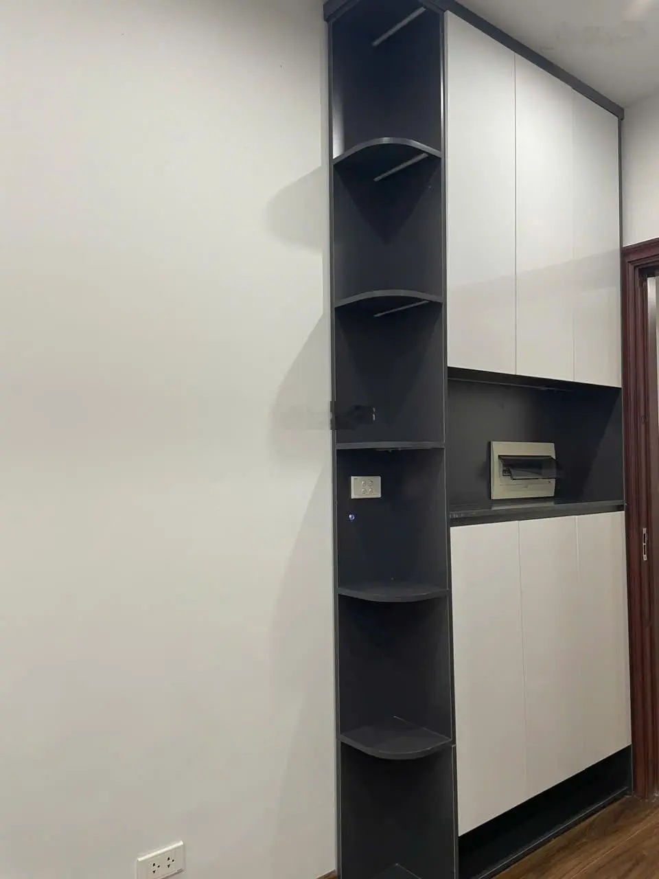 Bán gấp căn hộ 90m2, giá 4 tỷ, chung cư 54 Hạ Đình, 3PN 2WC. Liên hệ 0775 246 ***