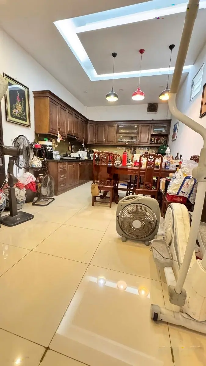 Bán nhà riêng Nam Đồng, Đống Đa, kinh doanh,ôtô đỗ cửa, 2thoáng,vài bước ra Hồ Đắc Di. 63m, 4tầng.