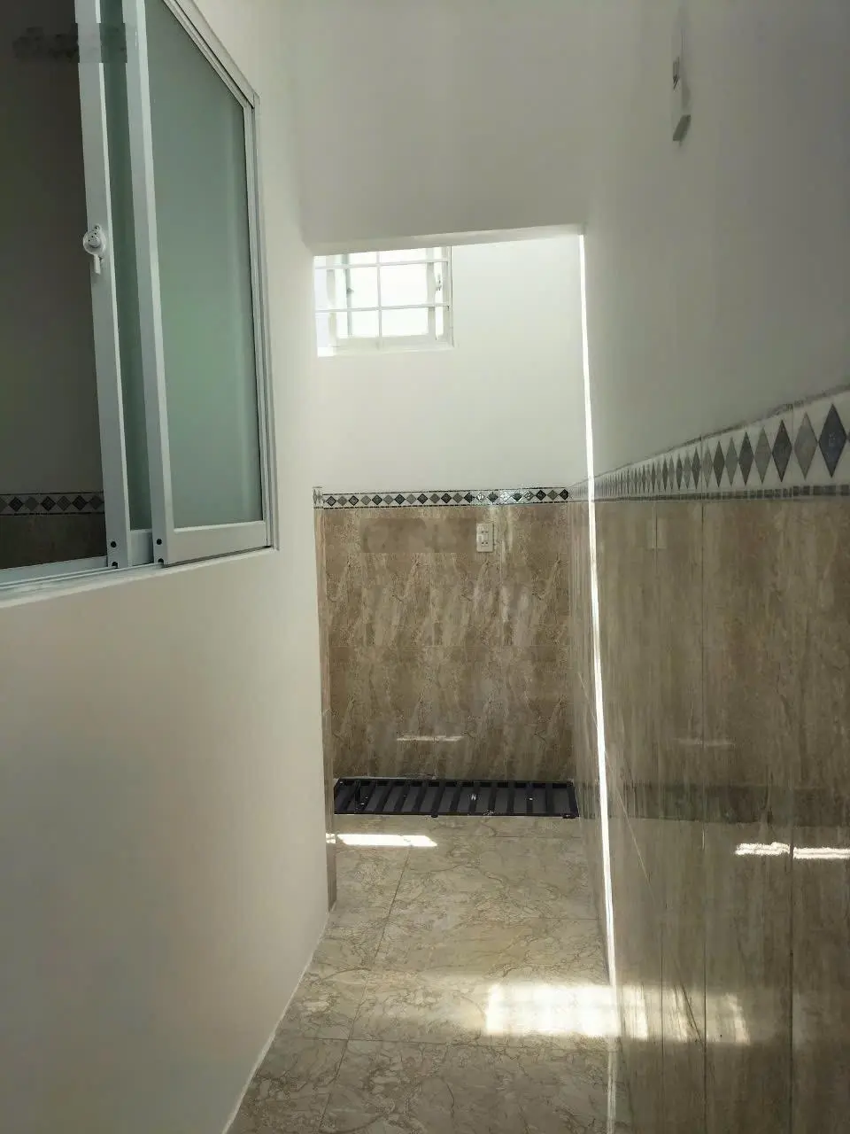 BÁN NHÀ 2 Tầng Khu Tái Định Cư Trong Khu Đô Thị VCN PHƯỚC HẢI, Nha Trang