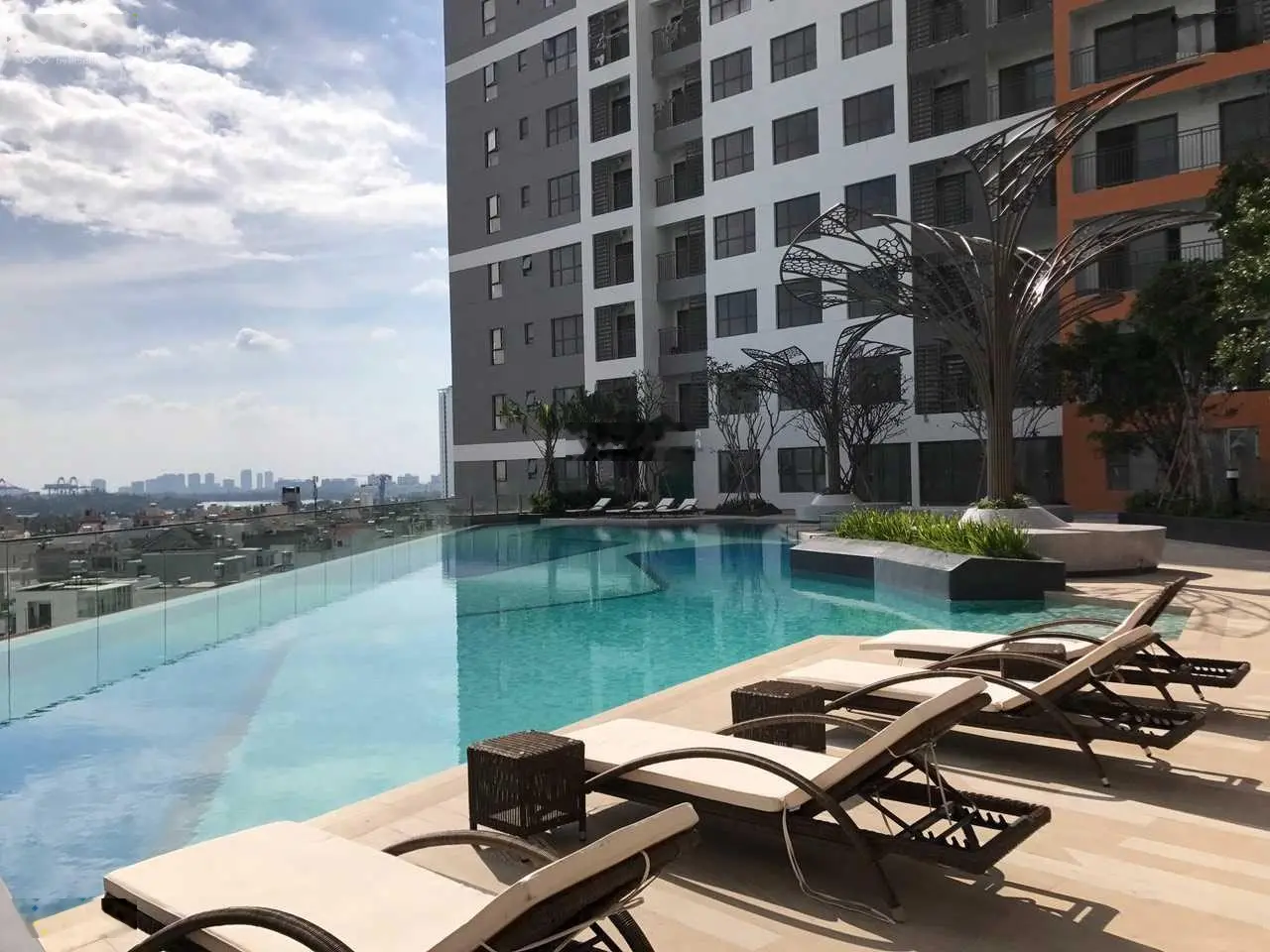 CĂN HỘ 3PN, 86M2 FULL NỘI THẤT ĐẸP LUNG LINH, VIEW TỶ ĐÔ RAO BÁN GIÁ TỐT CHỈ 5,2 TỶ - GẦN TRUNG TÂM