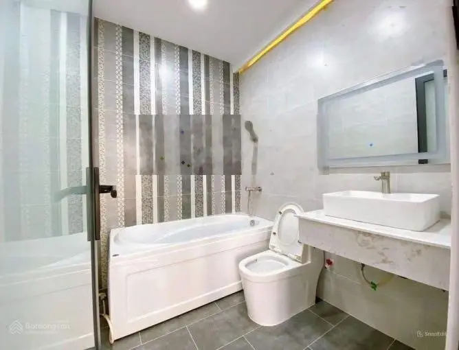 Bán nhà Dương Quảng Hàm P6 Gò Vấp. 64,5m2 giá 2tỷ750 gần nhà hàng Vườn Cau. Đang cho thuê 26tr