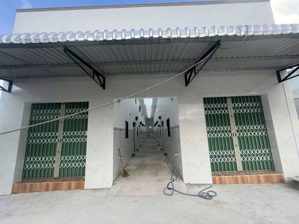 Chính chủ cần bán gấp dãy trọ 16 phòng ngay chợ Bình Chánh giá 2tỷ3