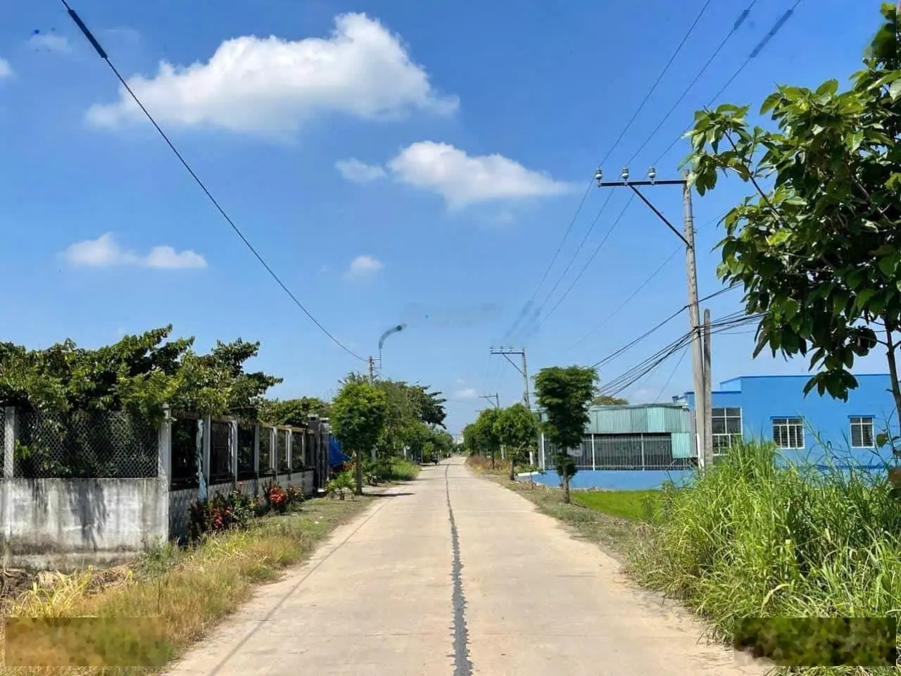 Chủ gửi bán nền đất thổ cư 240m2 mặt tiền đường đan 8m, gần QL50 giá tốt, SHR
