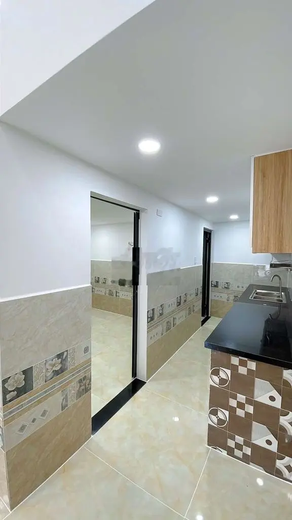 Nhà Riêng 42m² Lửng (2PN), Mặt đường KD 8m, LK4-5. Giá chỉ 1tỉ x