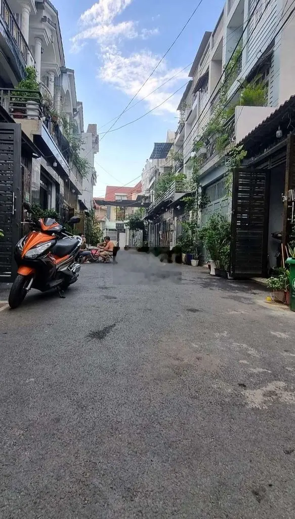 Bán nhà 4 tầng 65m2 hẻm xe tải Lâm Thị Hố, P Tân Chánh Hiệp, Q 12.