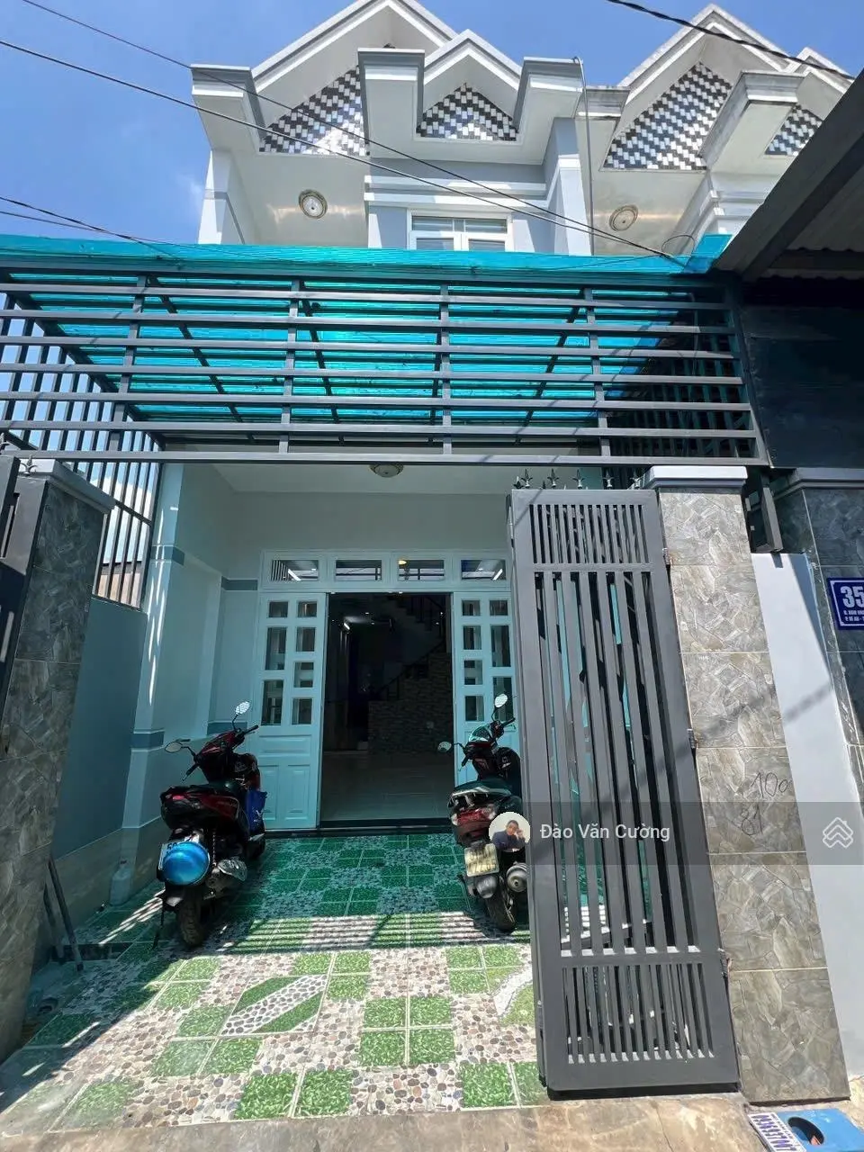 Nhà chính chủ bán gấp 3,45 tỷ ngay trung tâm hành chính Dĩ An DT 72m2 1 trệt 1 lầu 3p ngủ. Sổ riêng