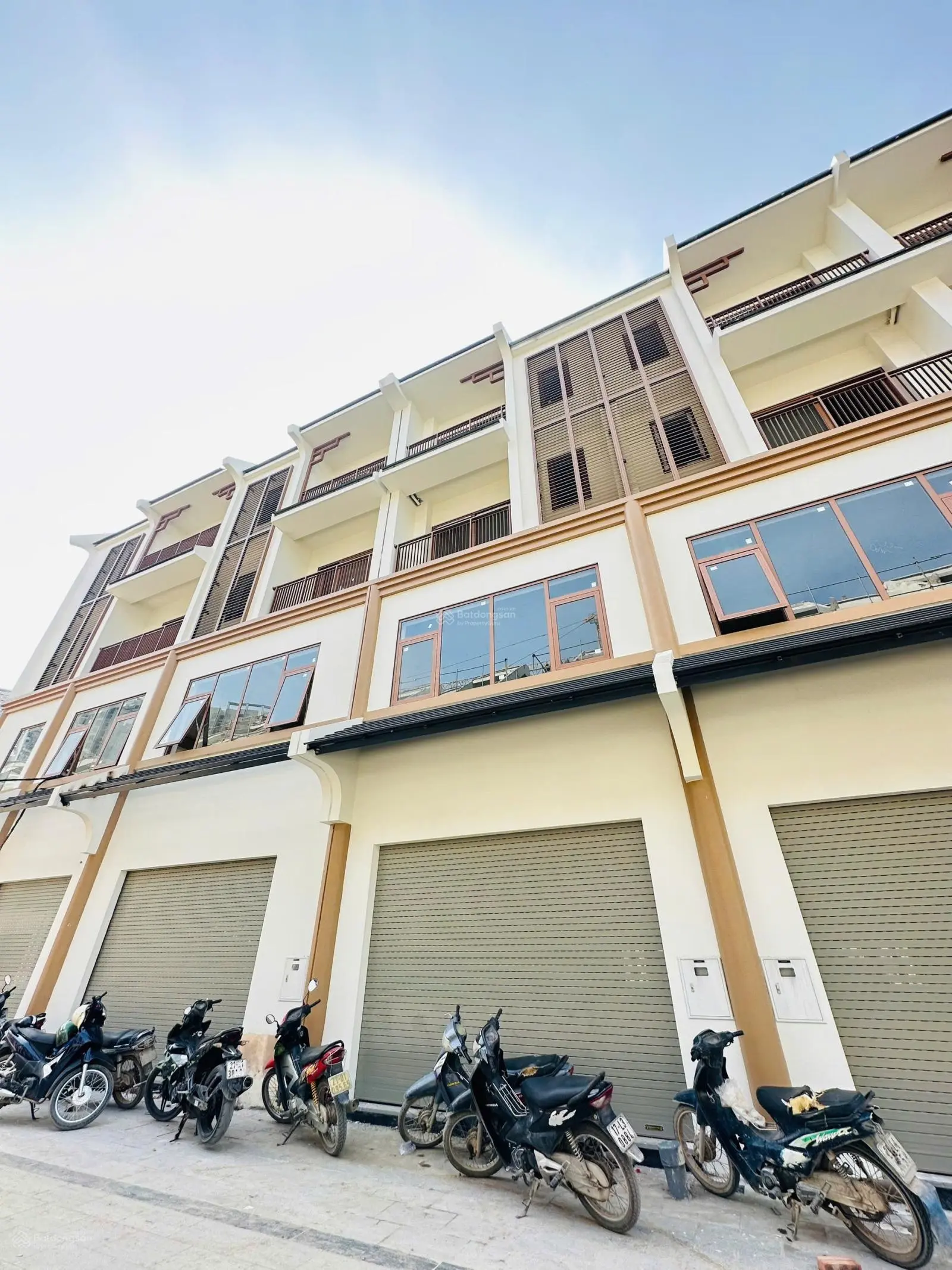 Bán Liền kề Hinode nằm trên vành đai 3.5 đối diện chung cư kinh doanh sầm uất giá chỉ 200tr/m2.