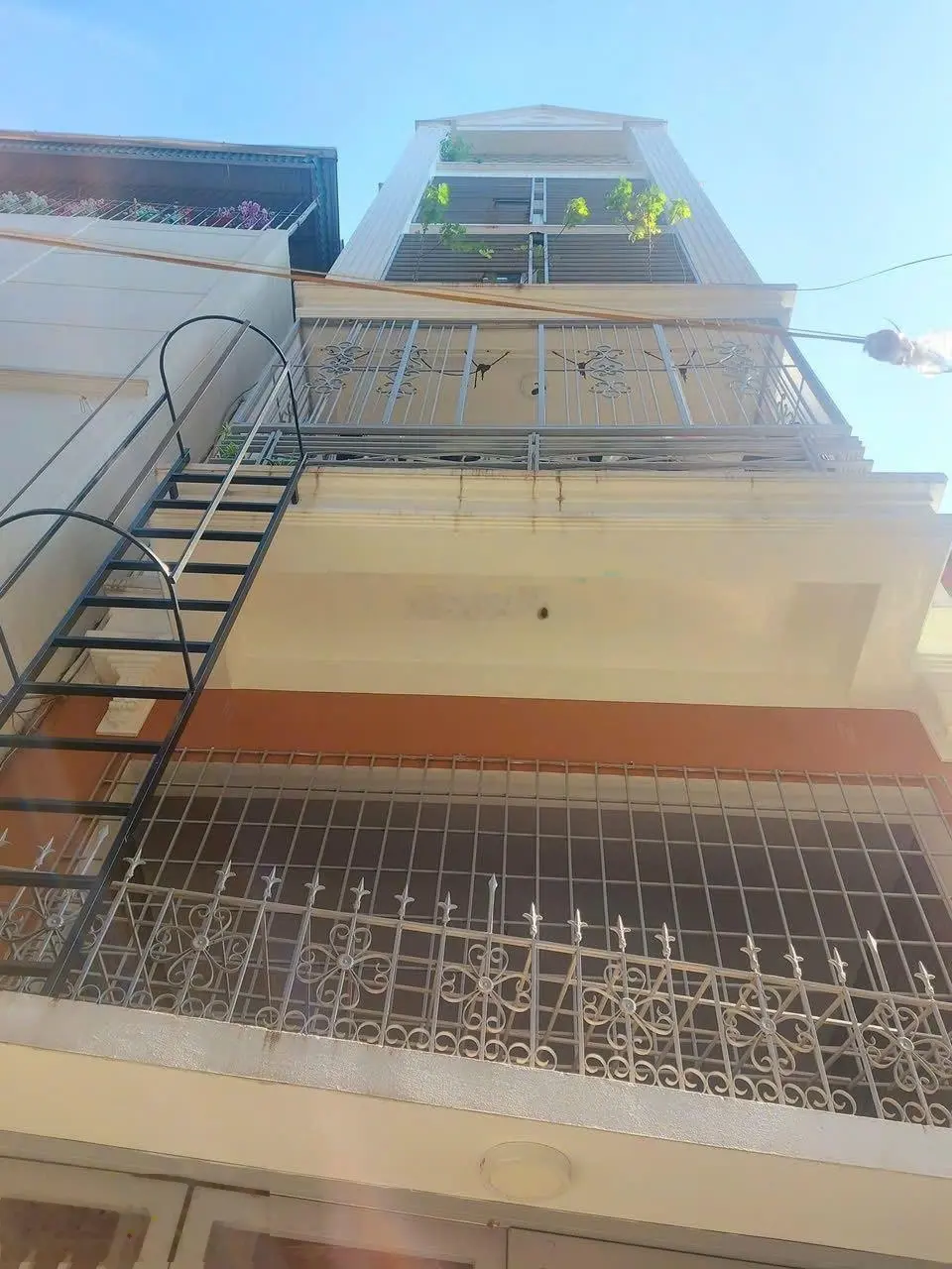 THANH XUÂN , LÀM VP CTY HOẶC CĂN HỘ DICHH VỤ QUÁ OK - DT 85 M -9 PHÒNG CHỈ 13.8 Tỷ