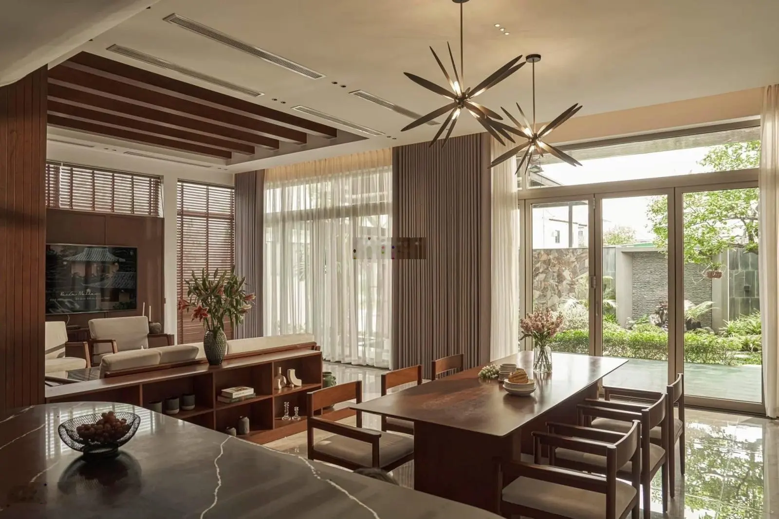 Biệt thự ngay Đảo Kim Cương P. Thạnh Mỹ Lợi Q2 DT 15 x 18m hầm 4 tầng diện tích công nhận 270m2