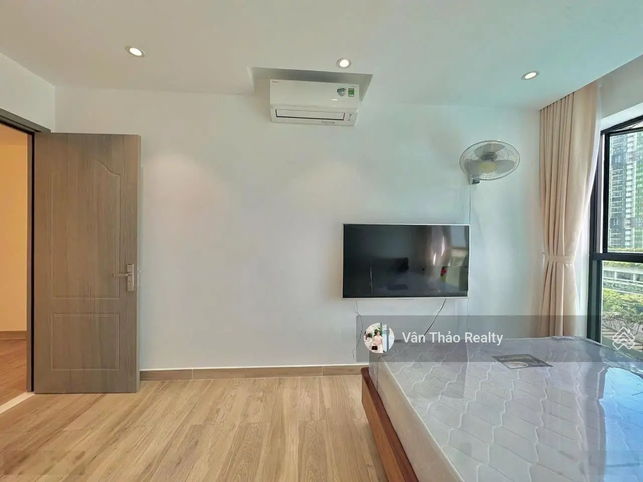 (Đã có sổ hồng) Bán nhanh căn Duplex 3PN view hồ bơi tại Feliz En Vista Quận 2 gần trung tâm Quận 1