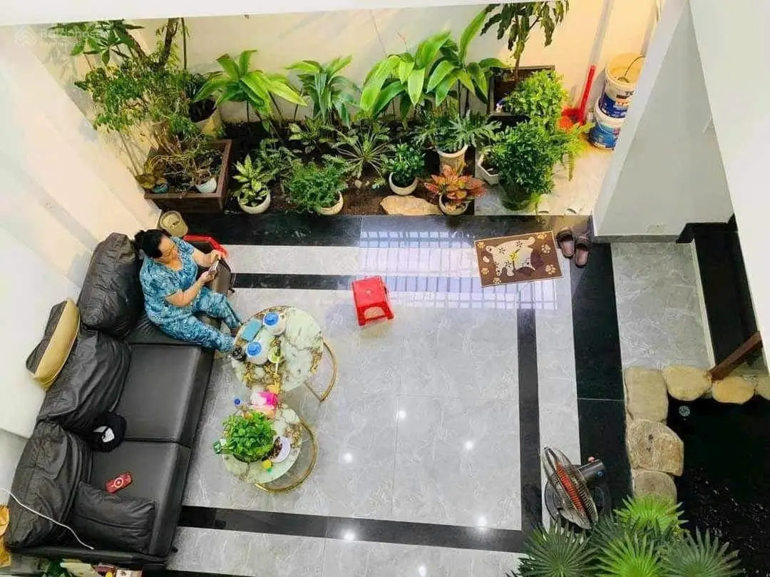 Nhà đang cho thuê 9.2 triệu. Kết cấu 1 trệt 1 lầu nằm gần bệnh viện Lê Văn Thịnh, Tp Thủ Đức
