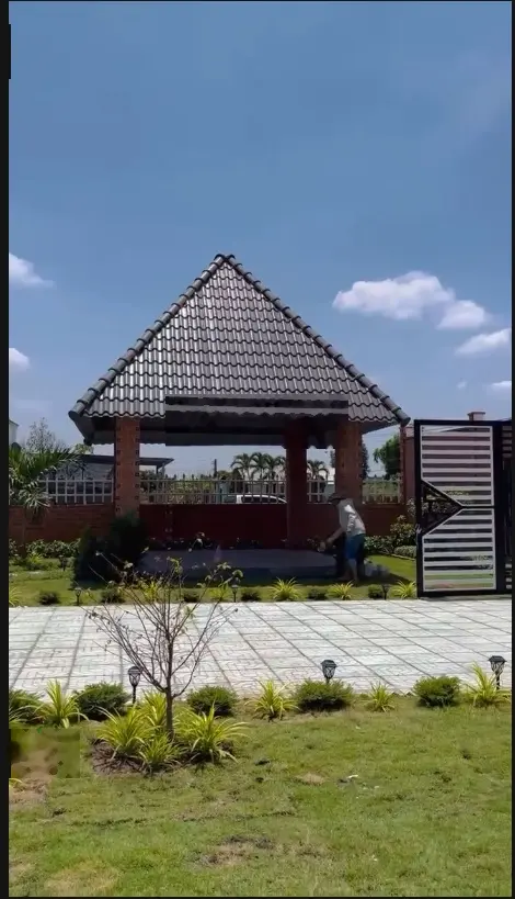 Bán gấp căn nhà vườn nghỉ dưỡng, sổ hồng riêng. Tiện ích xung quanh đầy đủ
