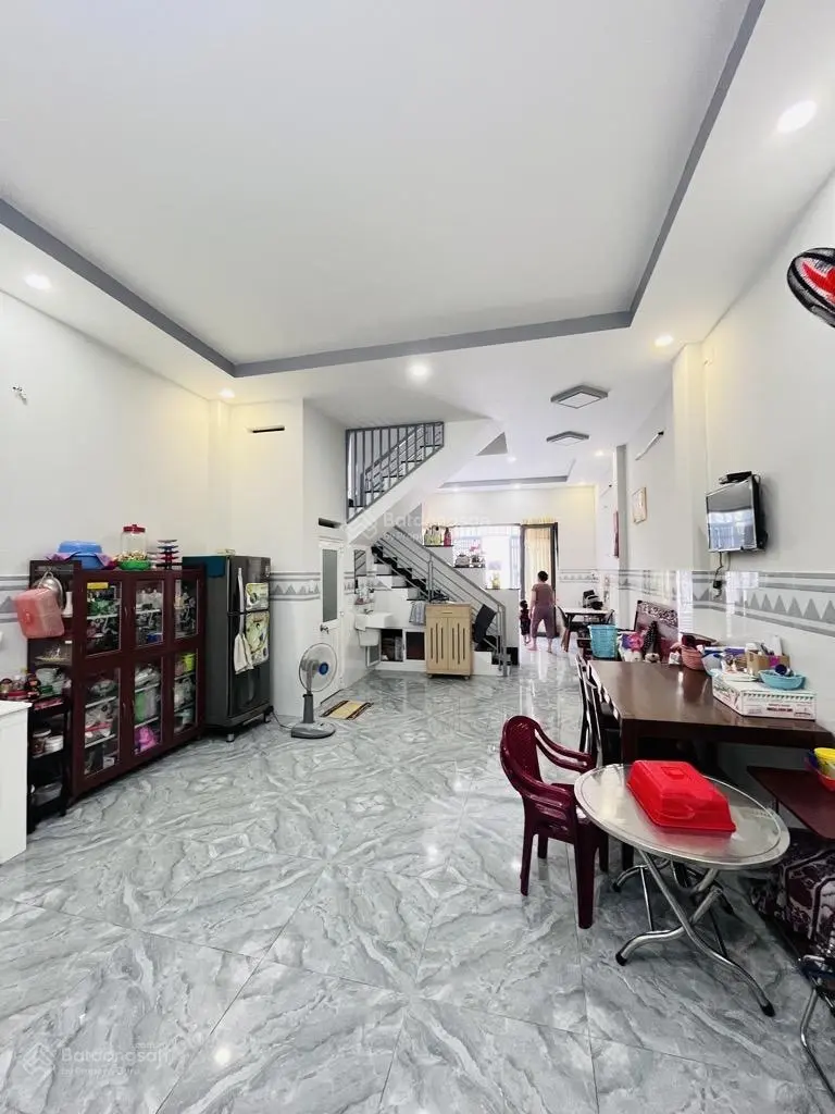 Bán nr 67m2, 3 tầng 4,pn ,tân hoà đông, quận 6, giá 6,4 tỷ (tl)