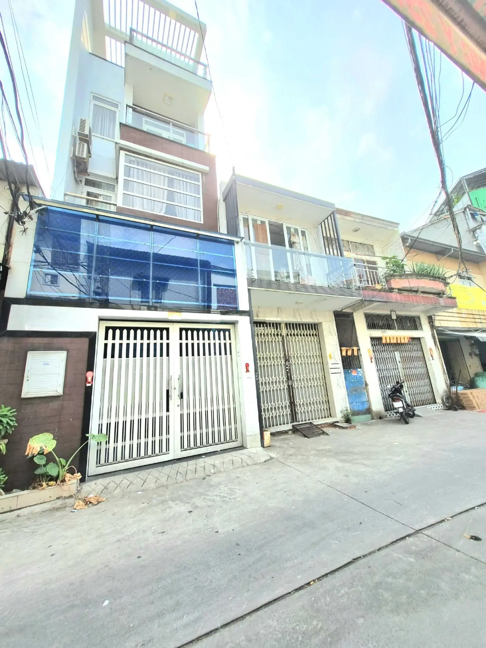Bán nhà 1 hầm 4 lầu hẻm xe tải Khuông Việt 4.2x22m, giá rẻ