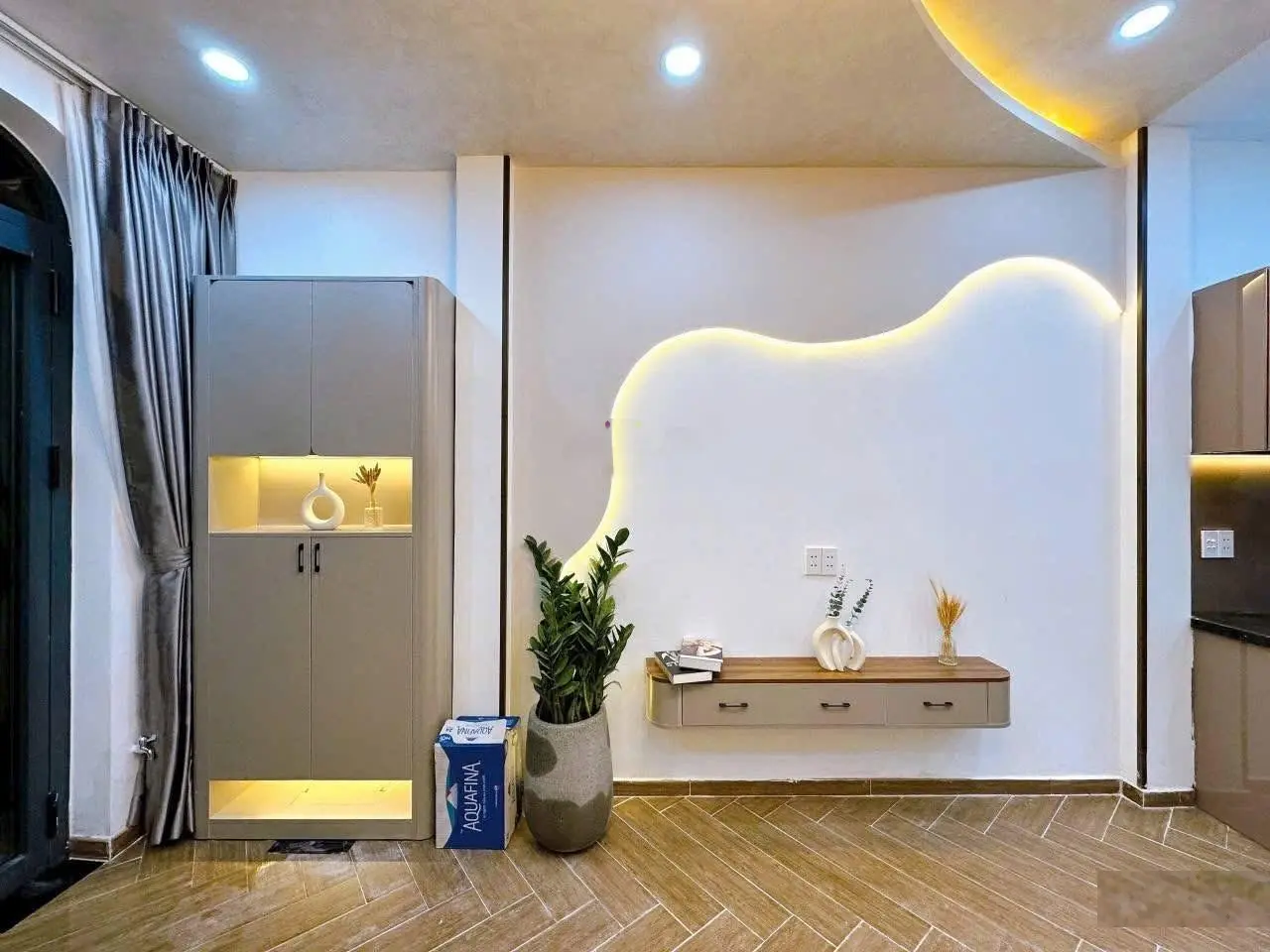 Kinh doanh thua lỗ bán gấp nhà mới xây Đ. Bàn Cờ - P.3 - Quận 3, đang cho thuê 29 triệu, 69,3m2