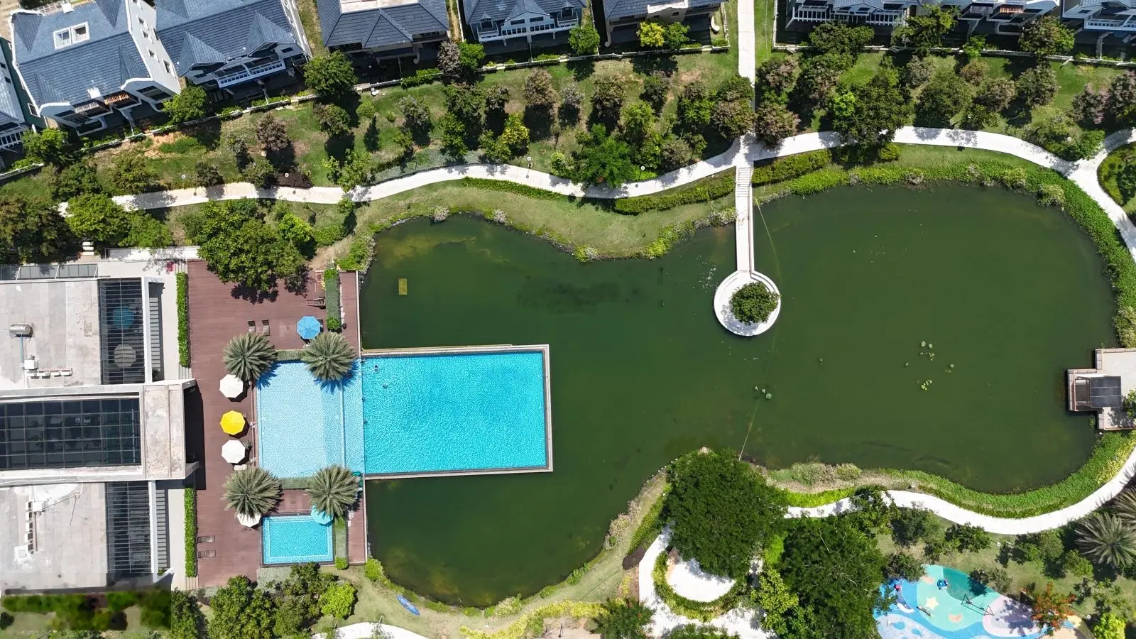 Cắt lỗ Biệt thự Novaworld Phan Thiết 10x20m, full nội thất giá chỉ 6,5 tỷ, vào ở ngay LH 0906 314 ***