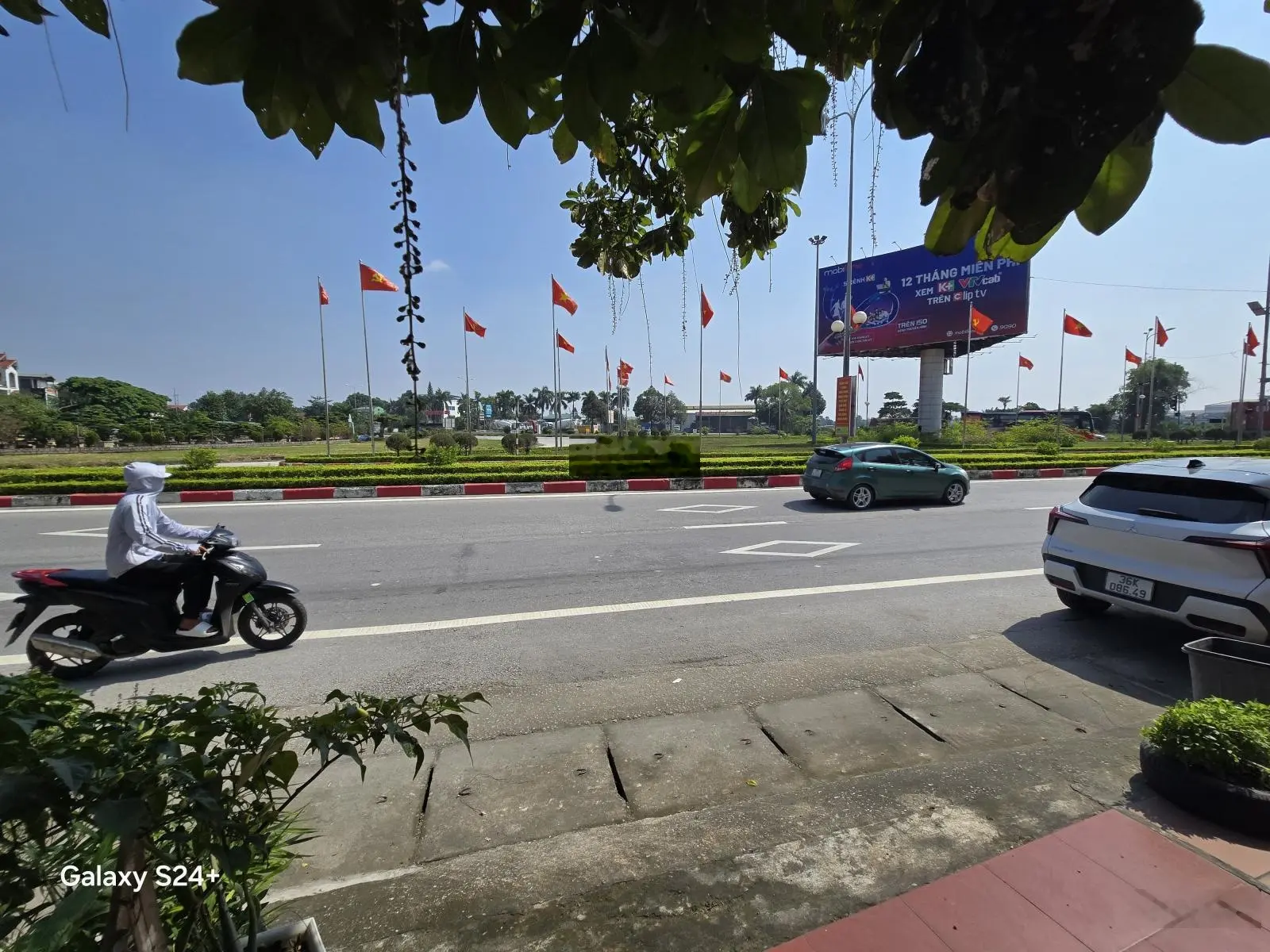 Chính chủ bán nhà 2 tầng 1 tum mặt đường Quang Trung 7.4 m mà chỉ 1 tỷ 3