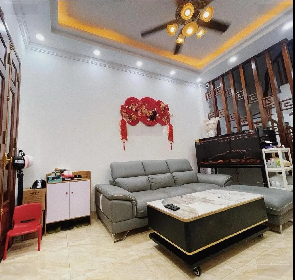 Nhà 5 tầng phố Đàm Quang Trung, gần ô tô đầu tư giá tốt